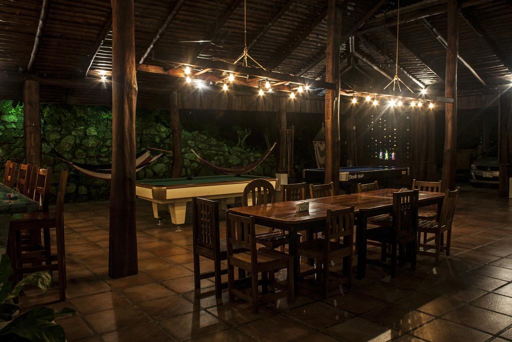 Manuel Antonio Hostel Resort מראה חיצוני תמונה