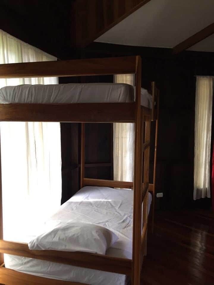Manuel Antonio Hostel Resort מראה חיצוני תמונה